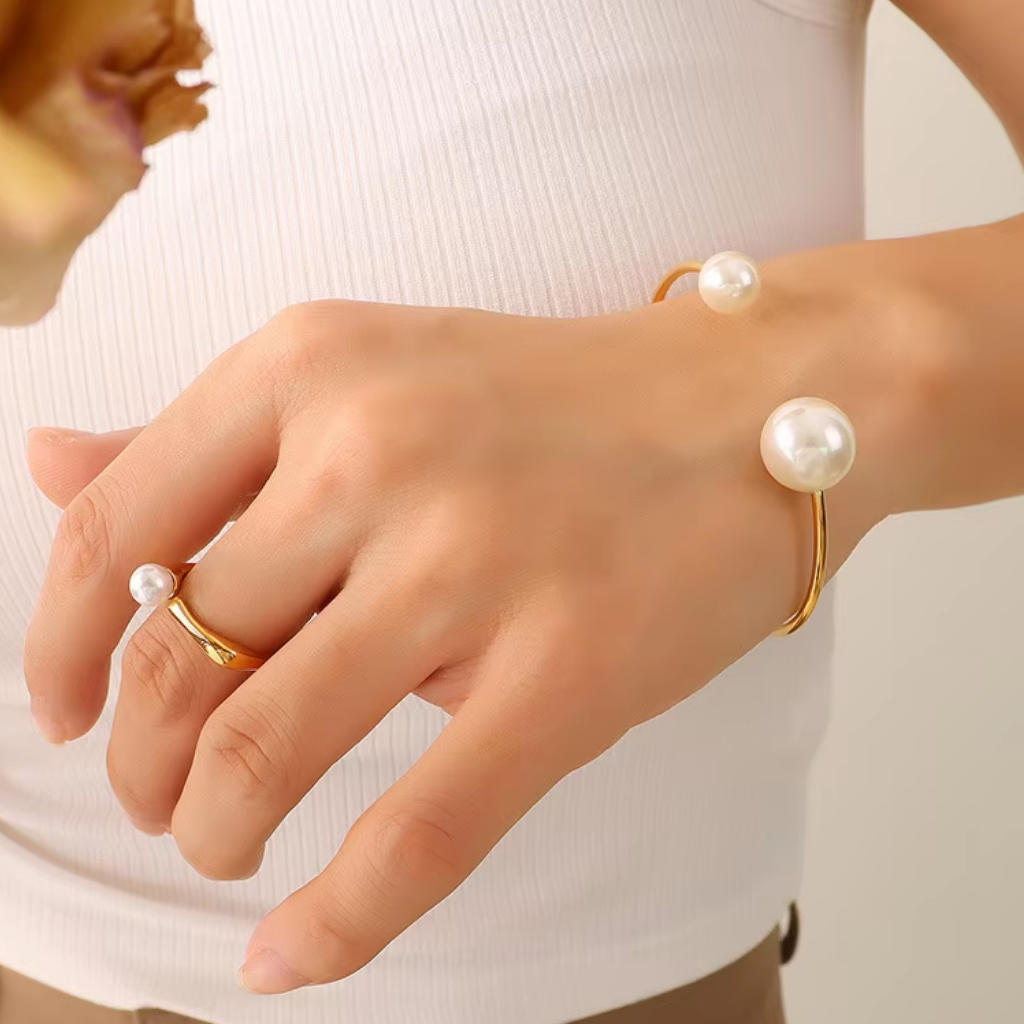 Pearl Embrace Cuff