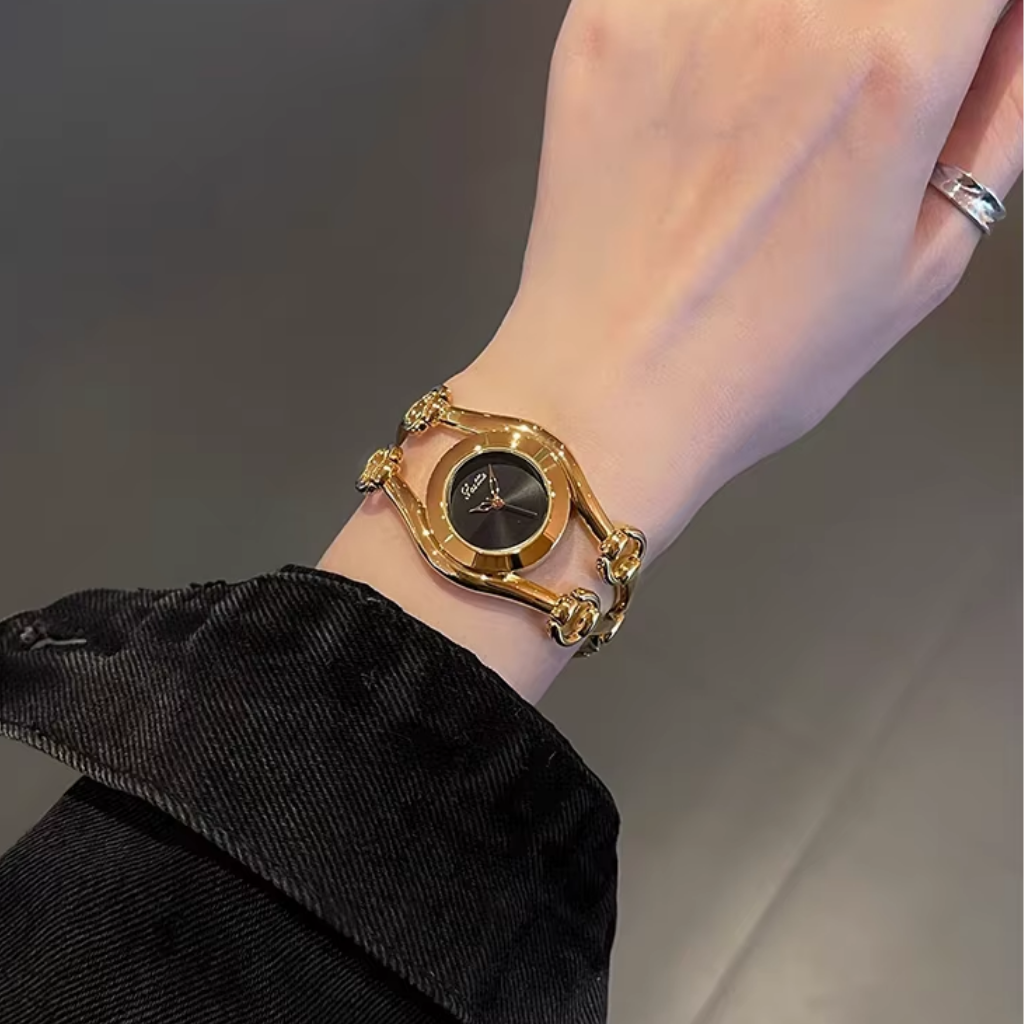Retro Gold Quartz Watch